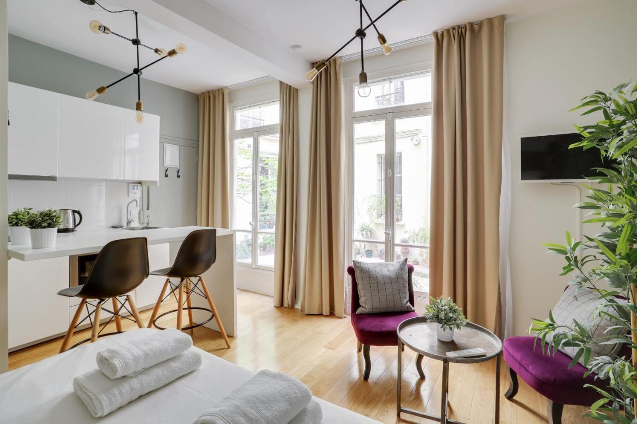 Charmant Studio Au Coeur De Paris Pour 2 Personnes By Weekome Exteriör bild